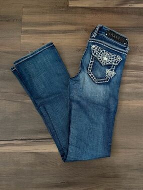 L.A. Idol Embellished Spiderweb Pocket Low Rise Bootcut Jeans Size 27 x 34